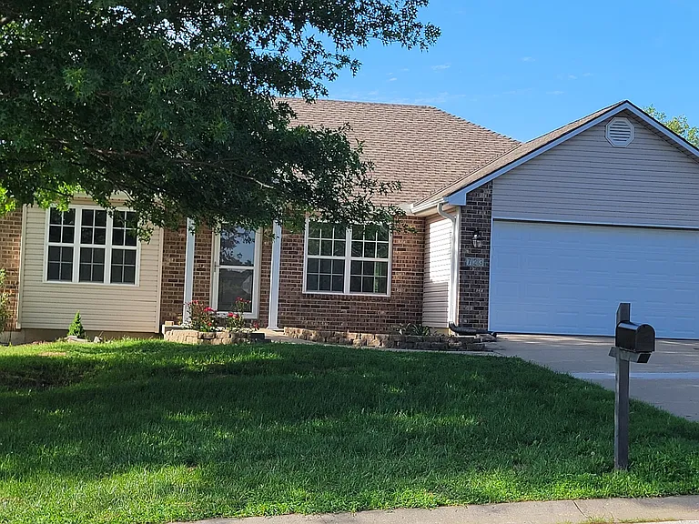 723 Iron Horse Dr — Photo 30