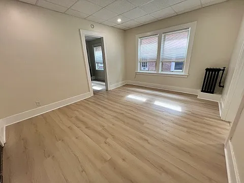 1946 E Main St #17 — Photo 3