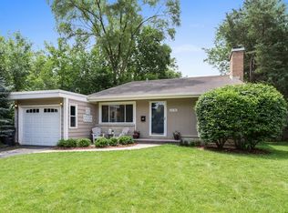 2636 Crawford Ave, Evanston, IL 60201