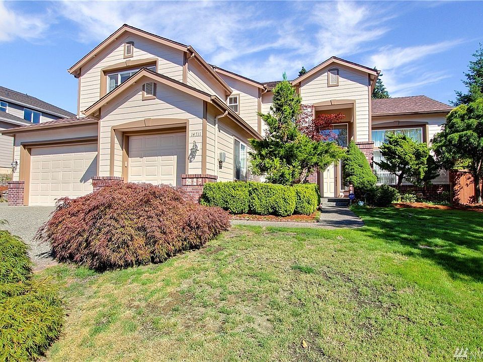 Welcome to this beautiful home in the sought after neighborhood of Silver Firs!