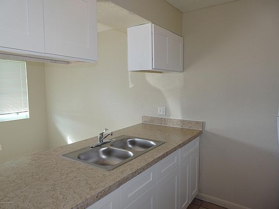 4th image of 1580 South St Unit 1580