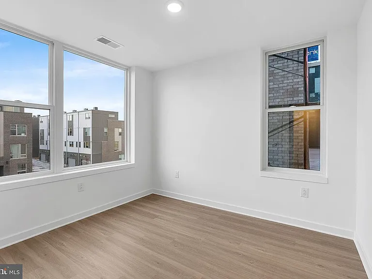 3036 S Northbank Pl — Photo 23