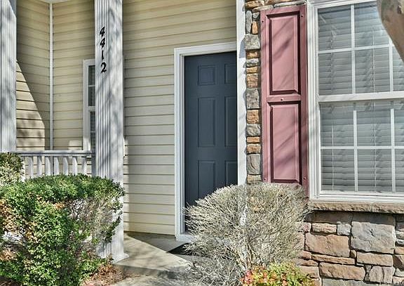 3rd image of 4412 Burls Ln