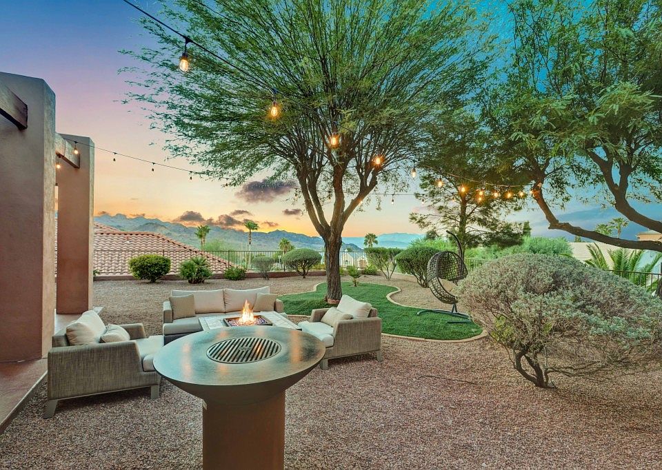 1st image of 938 Vista Lago Way