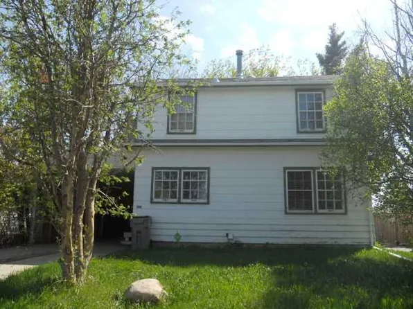 9303 N 108th Ave, Grande Prairie, AB T8V 1M6