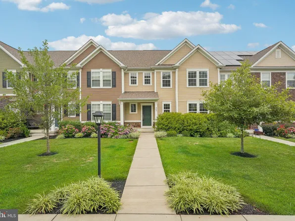 303 Stafford Ct, Chester Springs, PA 19425