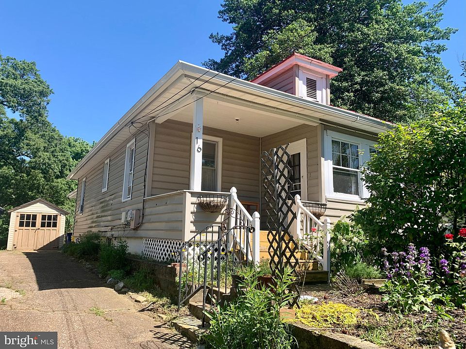 1st image of 16 N Linden Ave