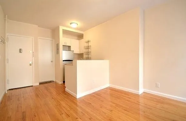 Rented by Town Residential | media 27