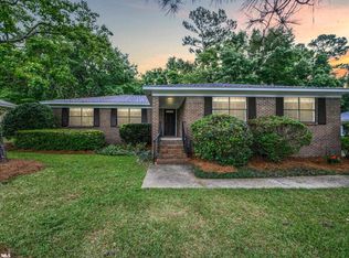 569 Stuart St, Daphne, AL 36526