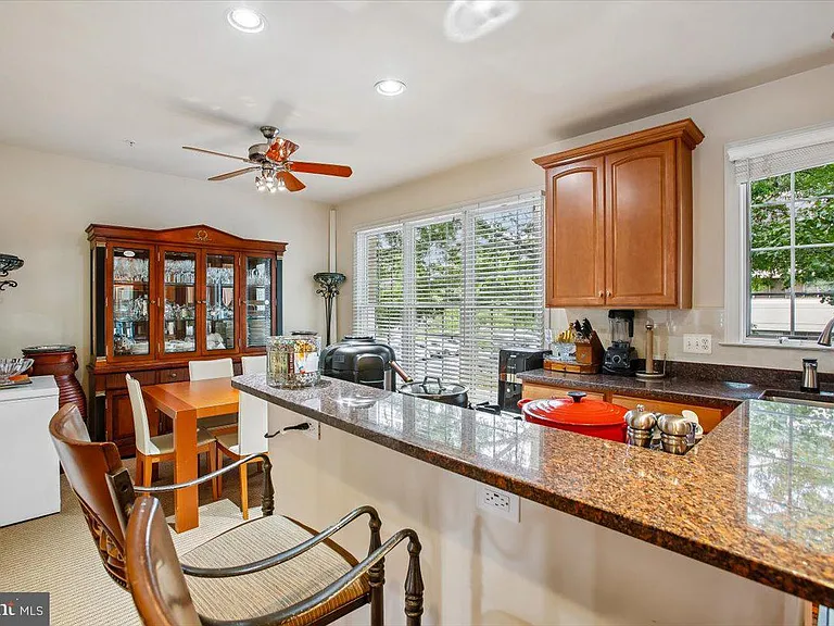 1309 McLean Crest Ct — Photo 17
