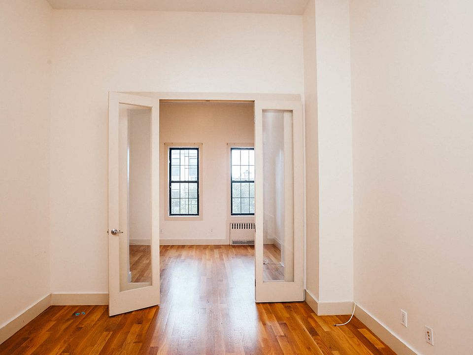 1st image of 255 Jefferson St APT 3L