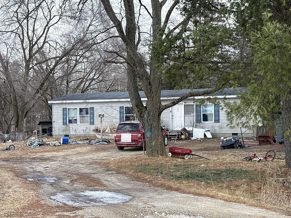 1st image of 6550 N Geneva Rd