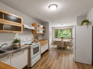 428 Pleasant Dr, Hastings, MN 55033