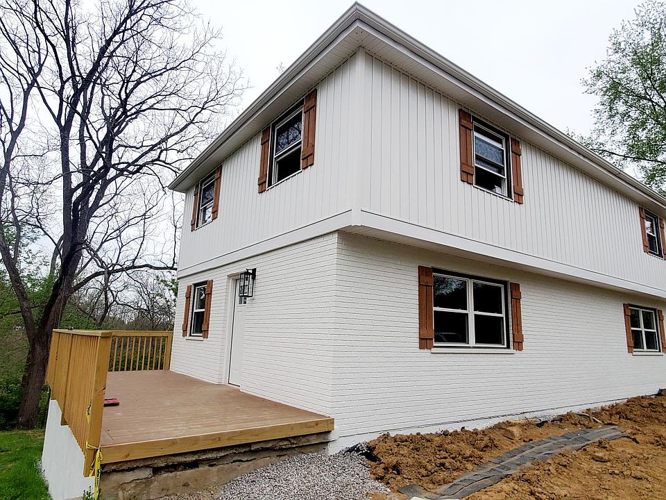 1st image of 1 Valley Ln #1