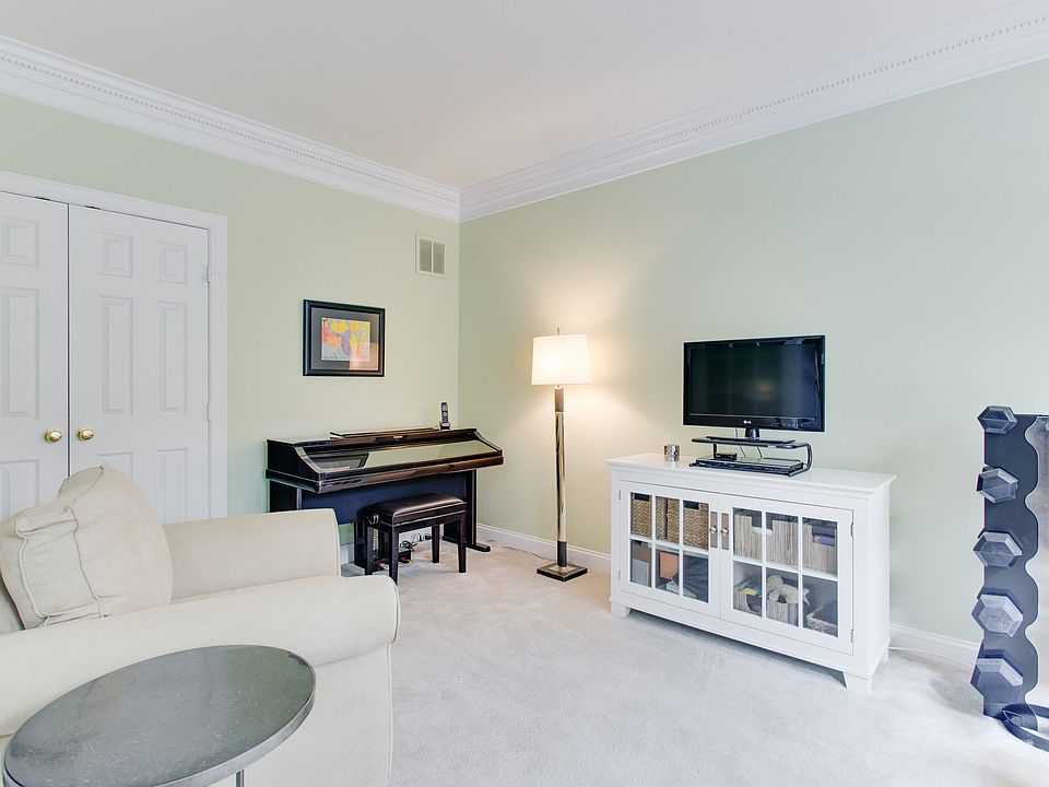 1st image of 3319 Washington Blvd