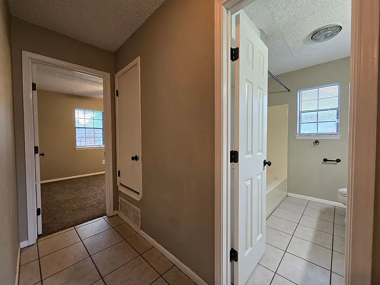 1710 Joy Dr — Photo 20