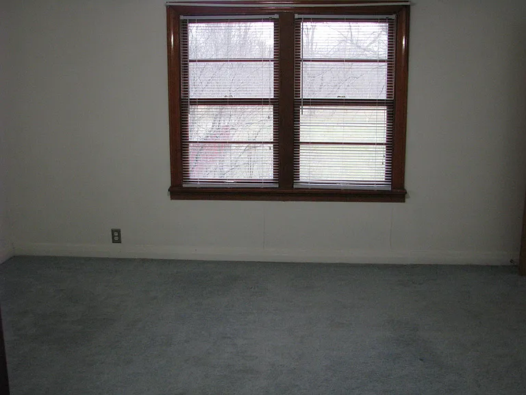 5330 Seneca St — Photo 23