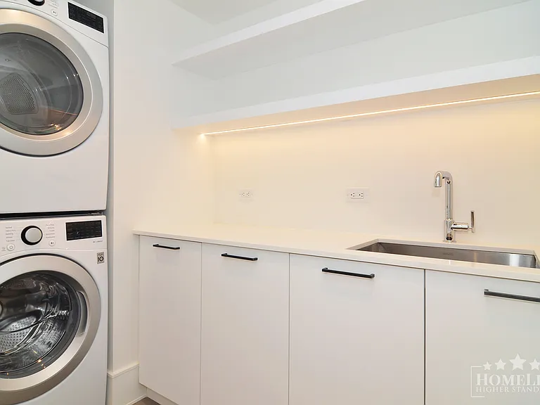 1500 Martin St #1306 — Photo 19