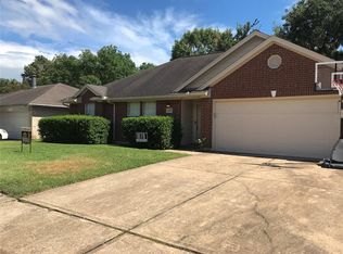 10026 Quiet Hill Rd, La Porte, TX 77571