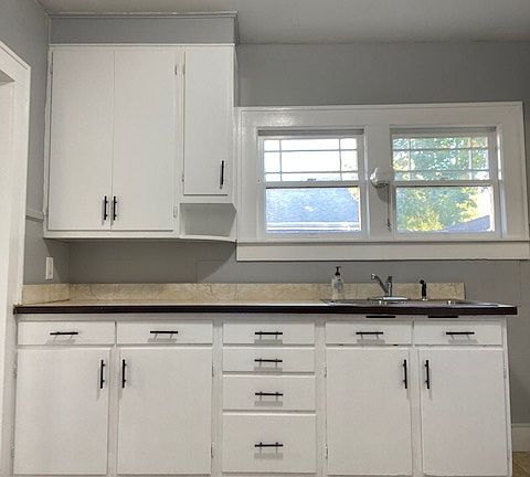 4th image of 119 E Spruce St