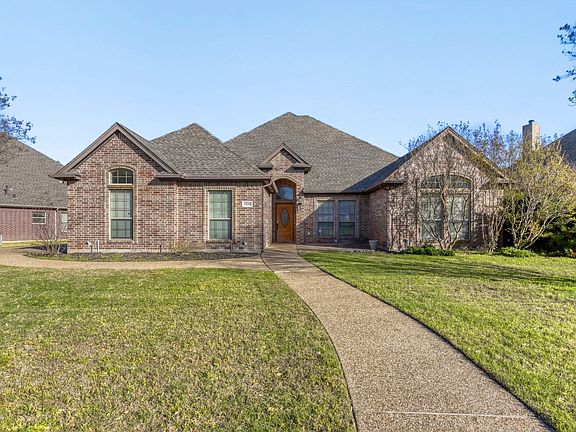 2nd image of 1820 Lake Glen Trl