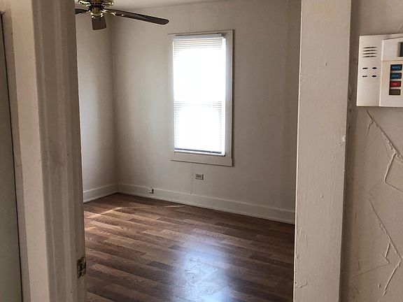 Master bedroom - brand new flooring