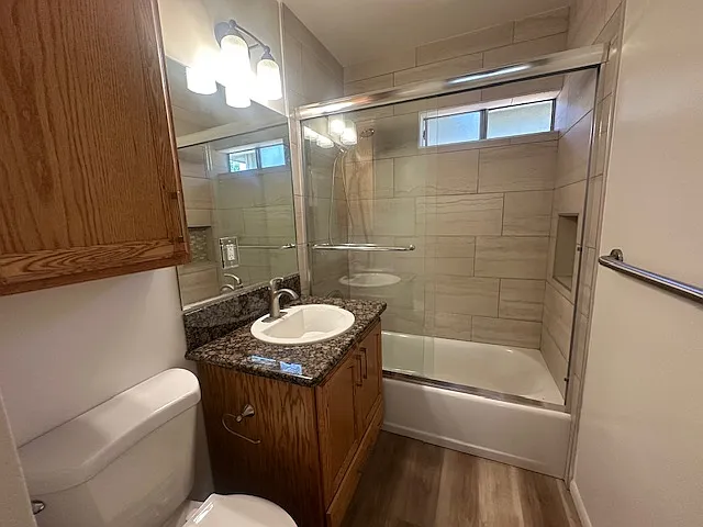 4038 1/2 Manhattan Beach Blvd — Photo 8