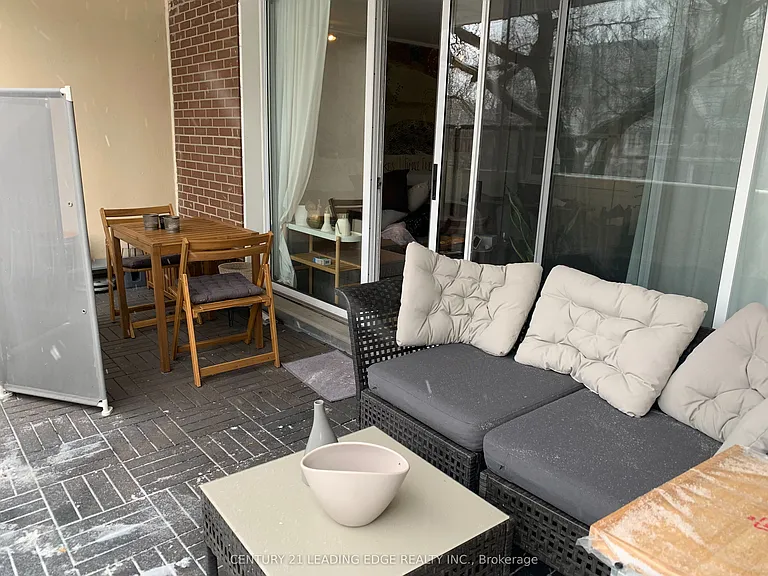 40 Homewood Ave #208 — Photo 15