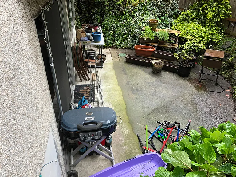 470 NE Maple Leaf Pl #101 — Photo 2