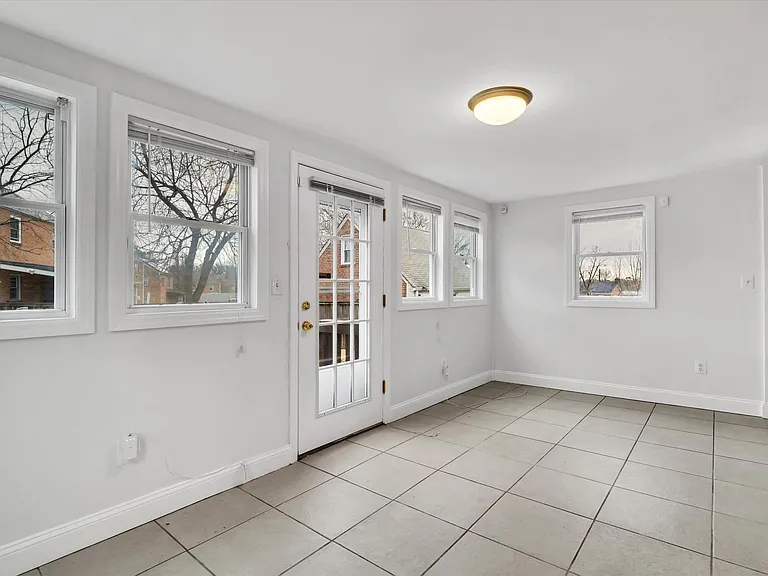 1002 Chillum Rd — Photo 21