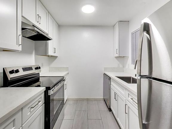 4th image of 2820 Park Blvd APT 101