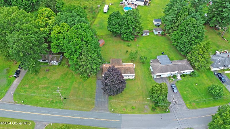 2nd image of 230 Miller Road