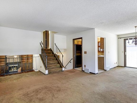 4th image of 5010 Jonquil Ln N