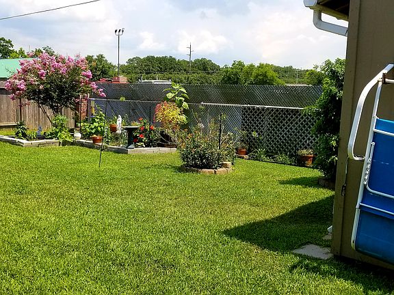 5th image of 203 Midtown Park Dr