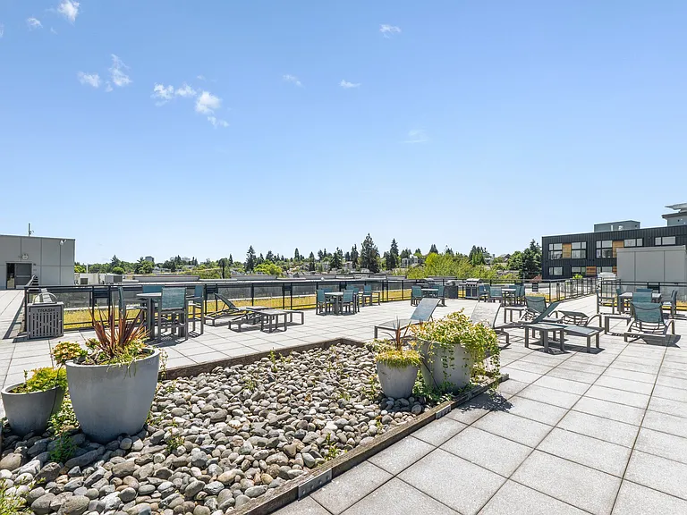 Circa Green Lake Apartments — Photo 35