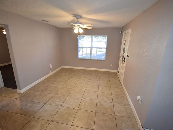 3rd image of 1429 E Powhatan Ave