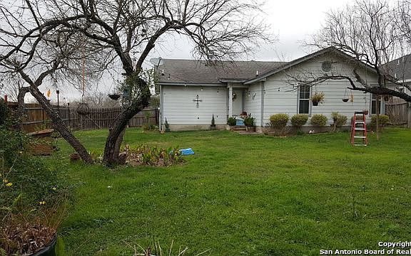 4th image of 5690 Lakefront St