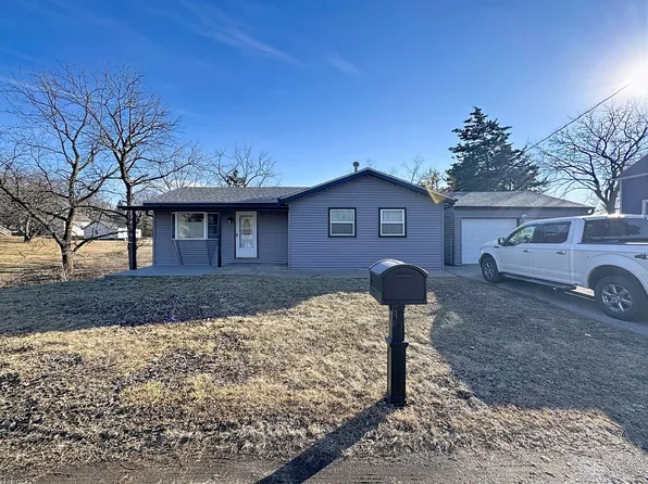 221 W Meuse St, Blue Grass, IA 52726