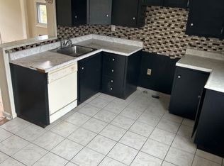617 Independence Dr, Clairton, PA
