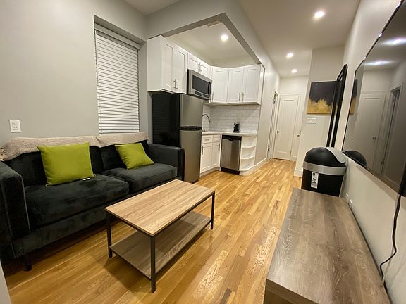 4th image of 11 Jones St #10FRN