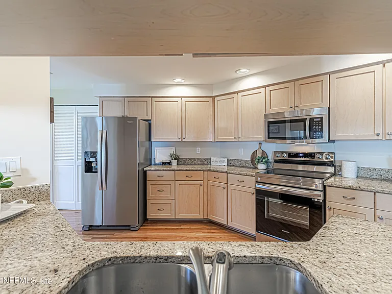 2099 Winterbourne Dr W #308 — Photo 45