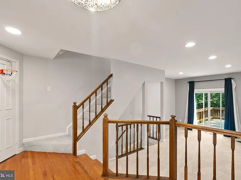 11243 Silentwood Ln — Photo 9