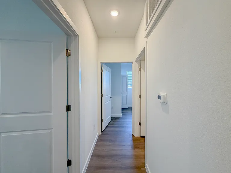 Beyond The Bend Apartments — Photo 50