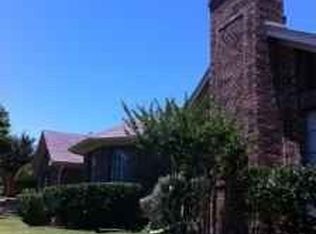 2043 Robin Hill Ln, Carrollton, TX 75007