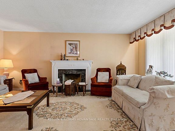 5th image of 2192 Castlestone Ct