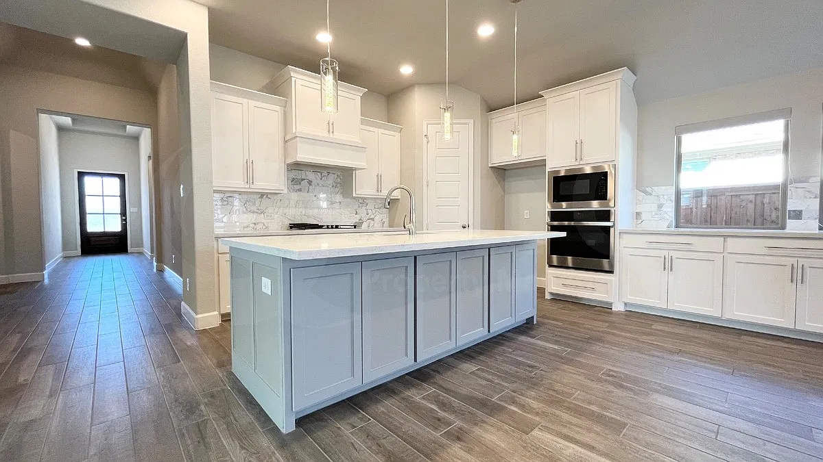 4 bed, 3.0 bath, 2575 sqft, $3,500 — Photo 3