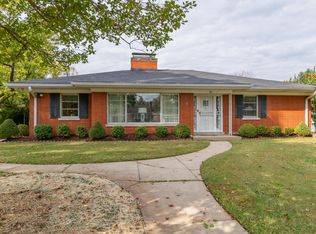 1 Sterling Rd, Louisville, KY 40220