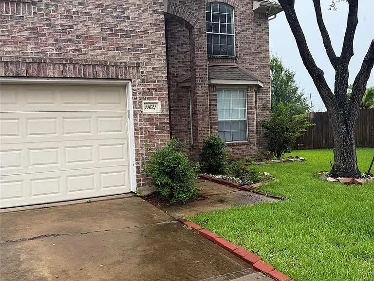 11627 Swiftwater Bridge Ln — Photo 1