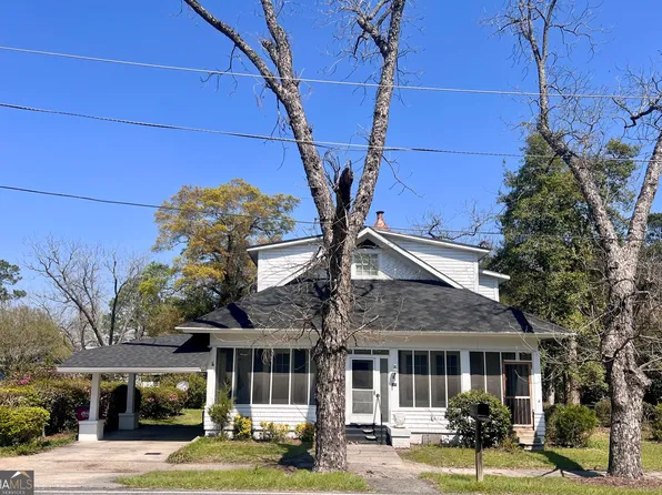 215 Bethel St, Eastman, GA 31023