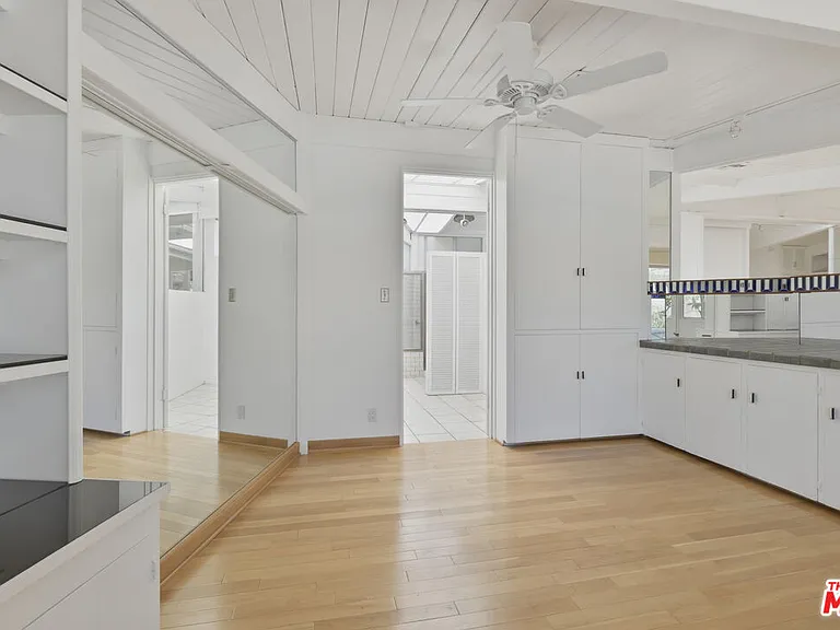 738 Hanley Ave — Photo 23